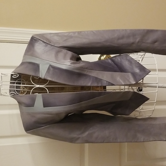 BCBGMaxAzria Jackets & Blazers - Gorgeous multicolored gray leather jacket XS